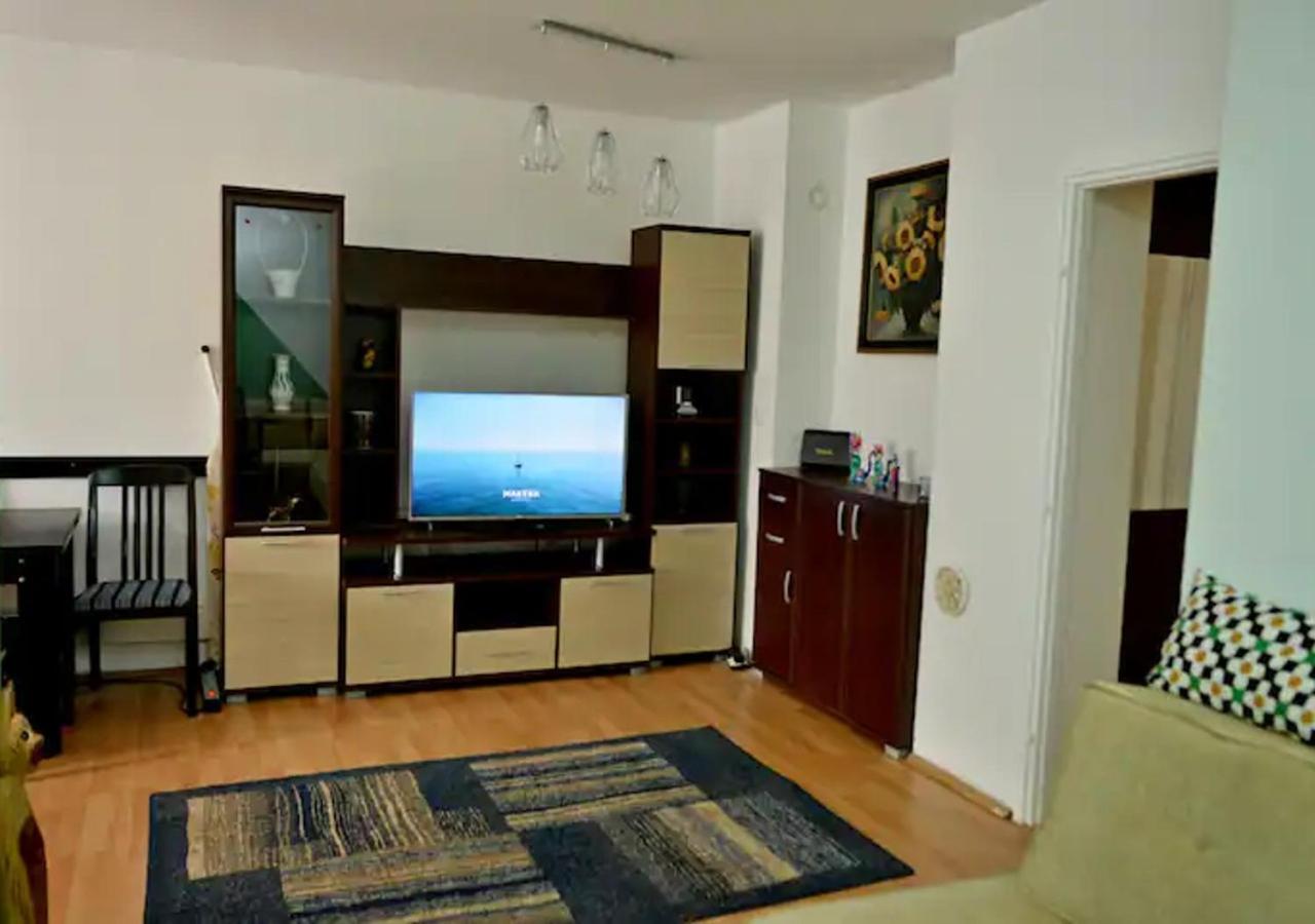 Three Aces Apartment Zimony Kültér fotó